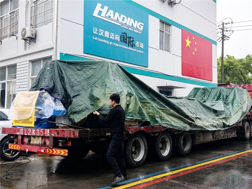 汉鼎BP-630箱式主动放线架发运海外